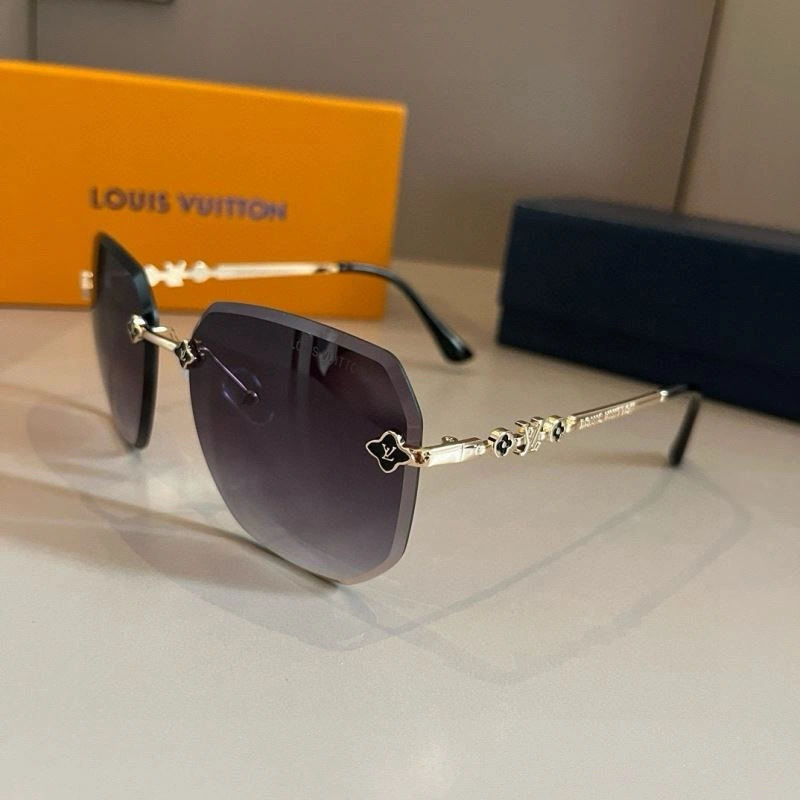 Louis Vuitton Sunglasses FashionForward 280551
