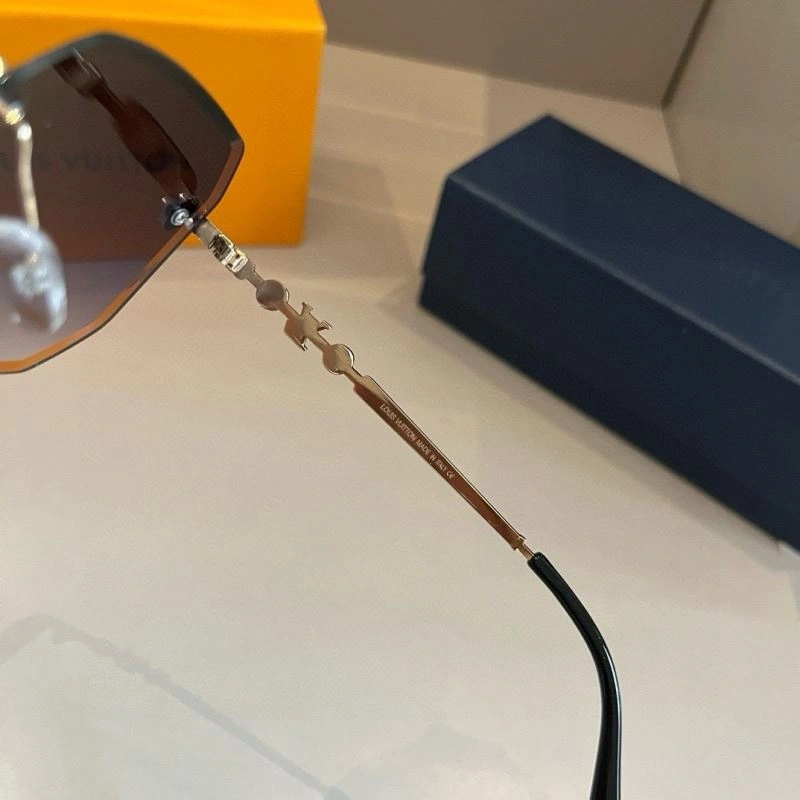 Louis Vuitton Sunglasses FashionForward 280551