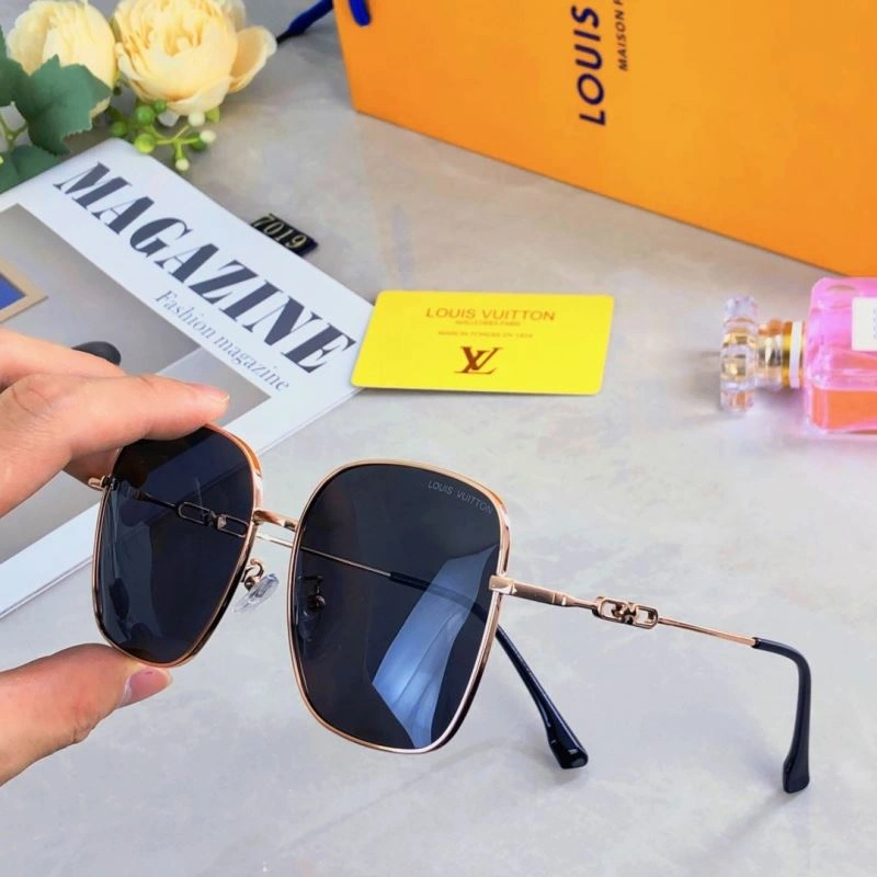 Resilient Louis Vuitton Sunglasses 280548
