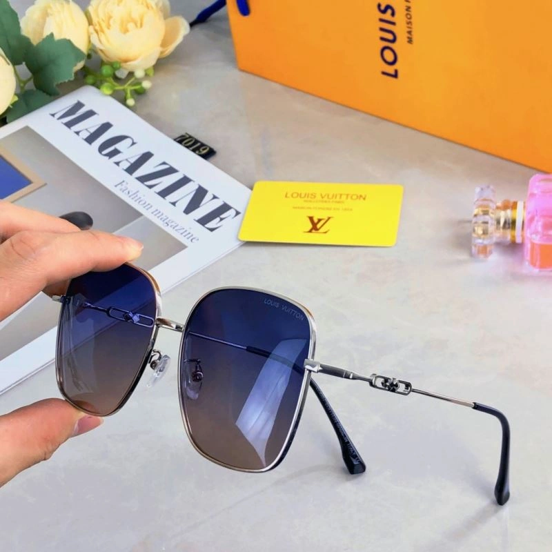 Resilient Louis Vuitton Sunglasses 280548