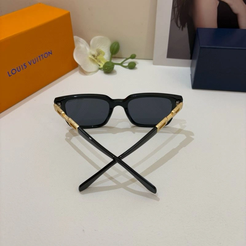 Louis Vuitton Sunglasses Timeless 280549