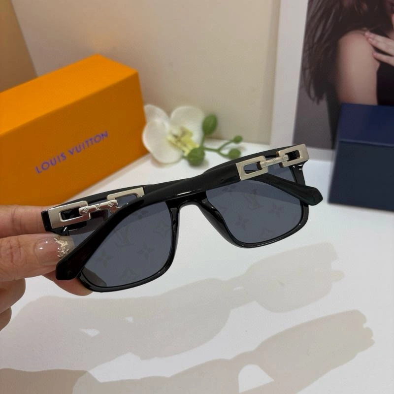 SmoothTexture Louis Vuitton Sunglasses 280544