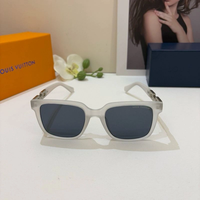 Modern Louis Vuitton Sunglasses 280543
