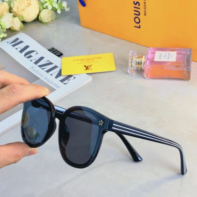 Louis Vuitton Sunglasses Durable 280539