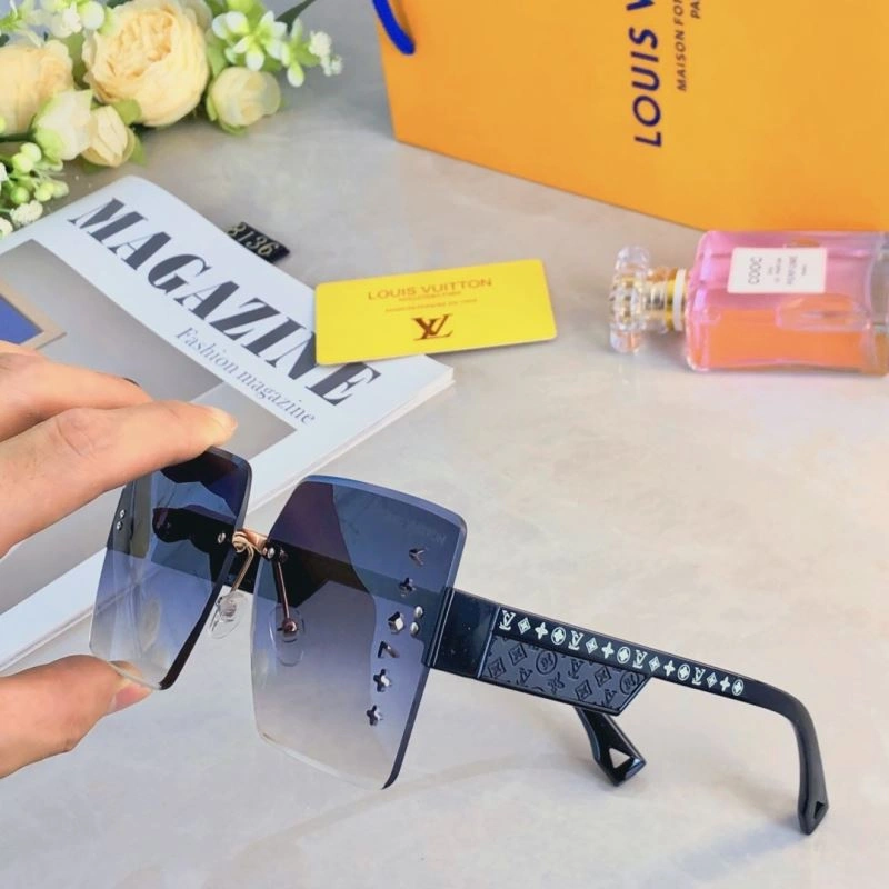 Modern Louis Vuitton Sunglasses 280537