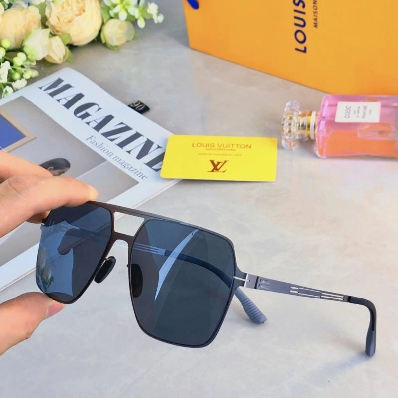 Louis Vuitton Sunglasses Sleek 280535