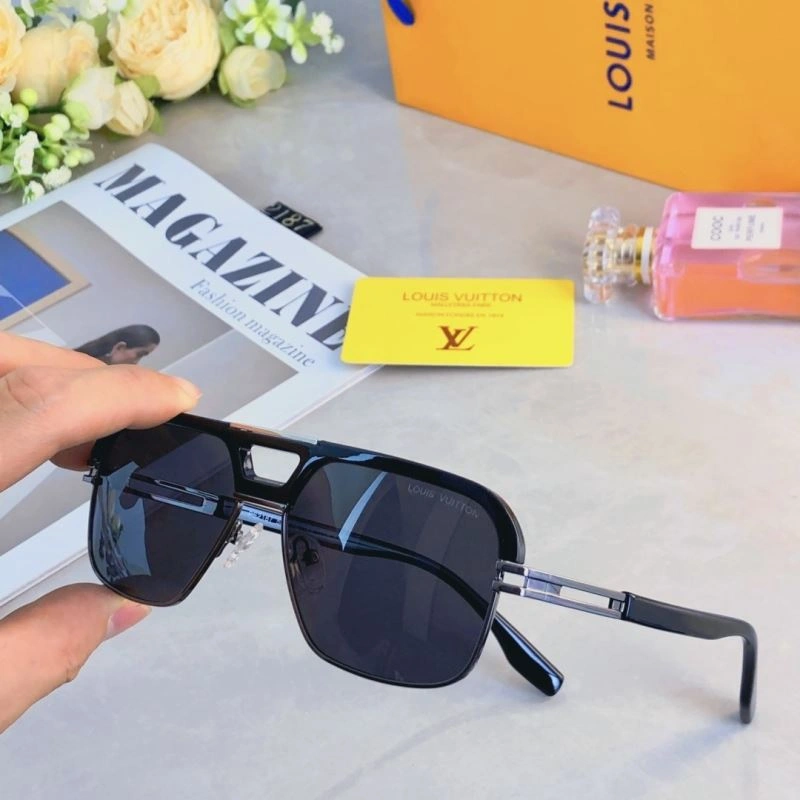 Elegant Louis Vuitton Sunglasses 280533