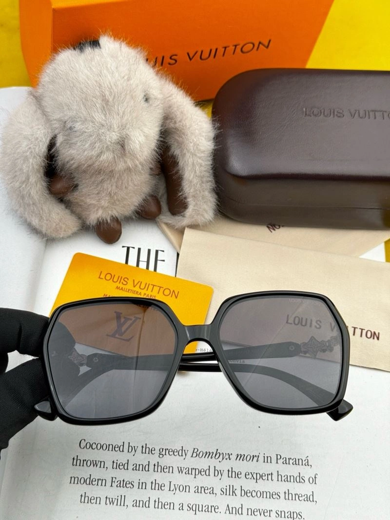 Louis Vuitton Sunglasses RelaxedFit 280531
