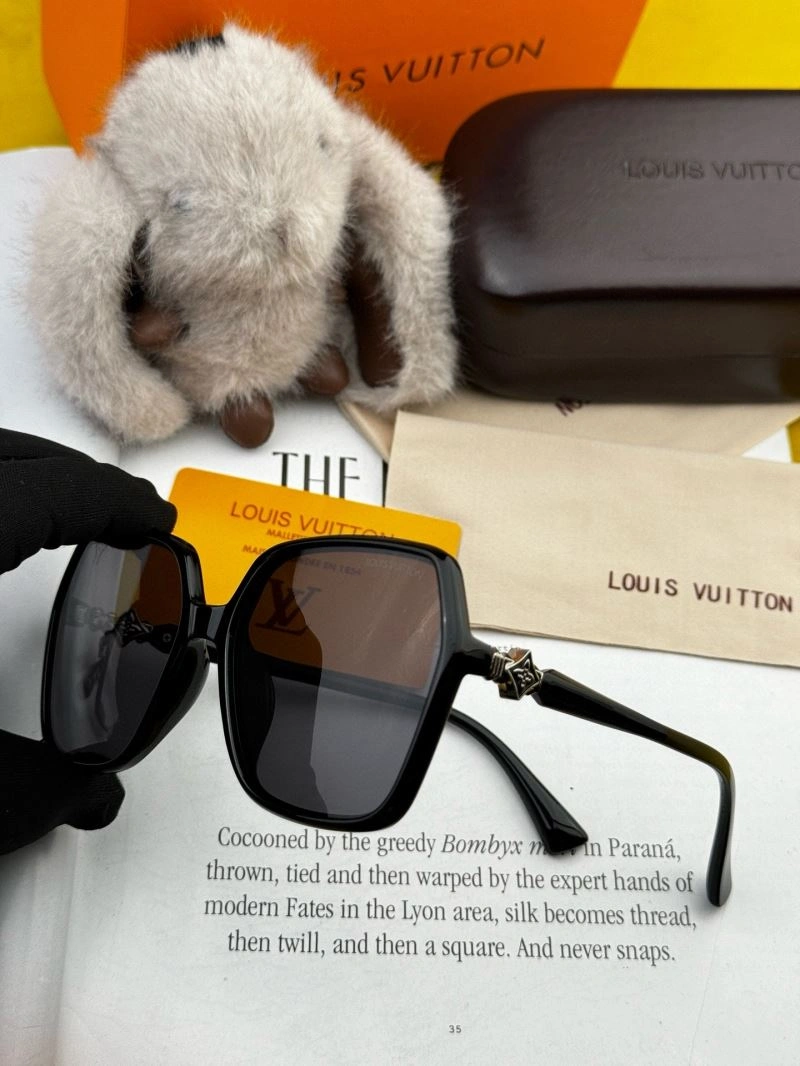 Louis Vuitton Sunglasses RelaxedFit 280531