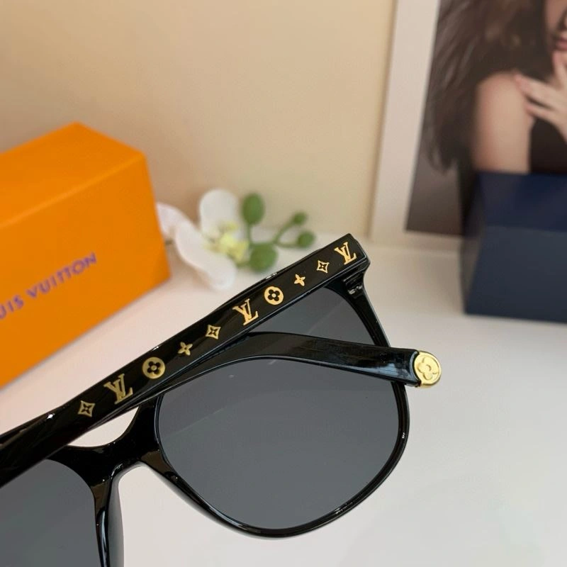 Louis Vuitton Sunglasses UrbanStyle 280522
