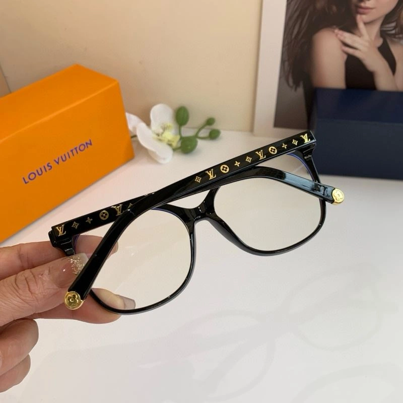 Louis Vuitton Sunglasses ComfortFit 280525