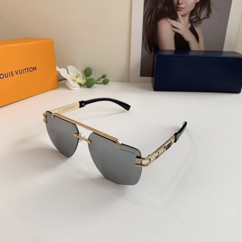 Resilient Louis Vuitton Sunglasses 280532