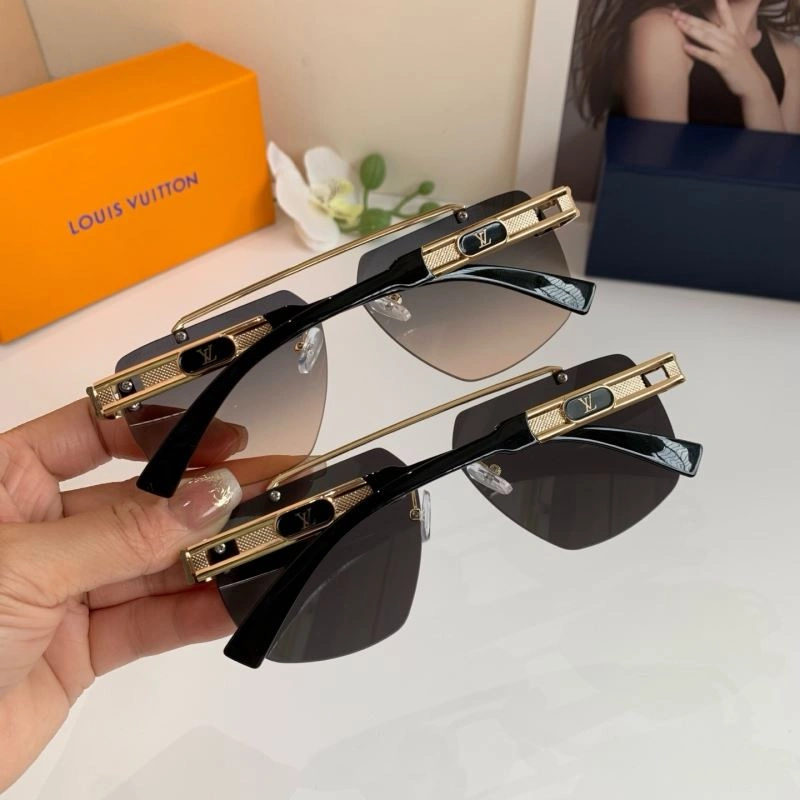 Resilient Louis Vuitton Sunglasses 280532