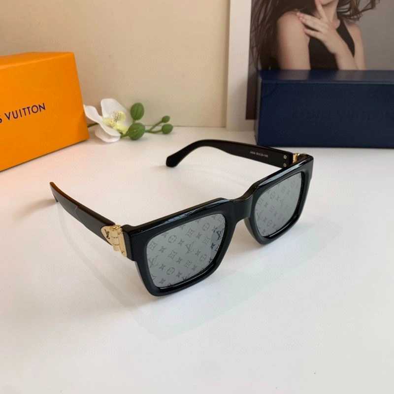 Louis Vuitton Sunglasses TimelessDesign 280529
