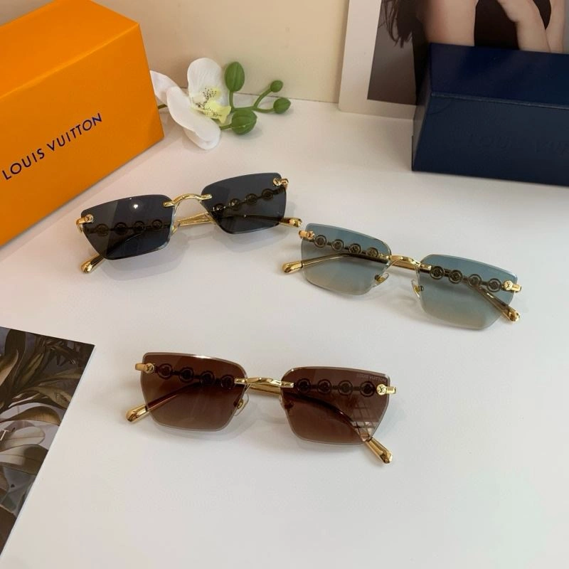 Louis Vuitton Sunglasses Elegant 280530