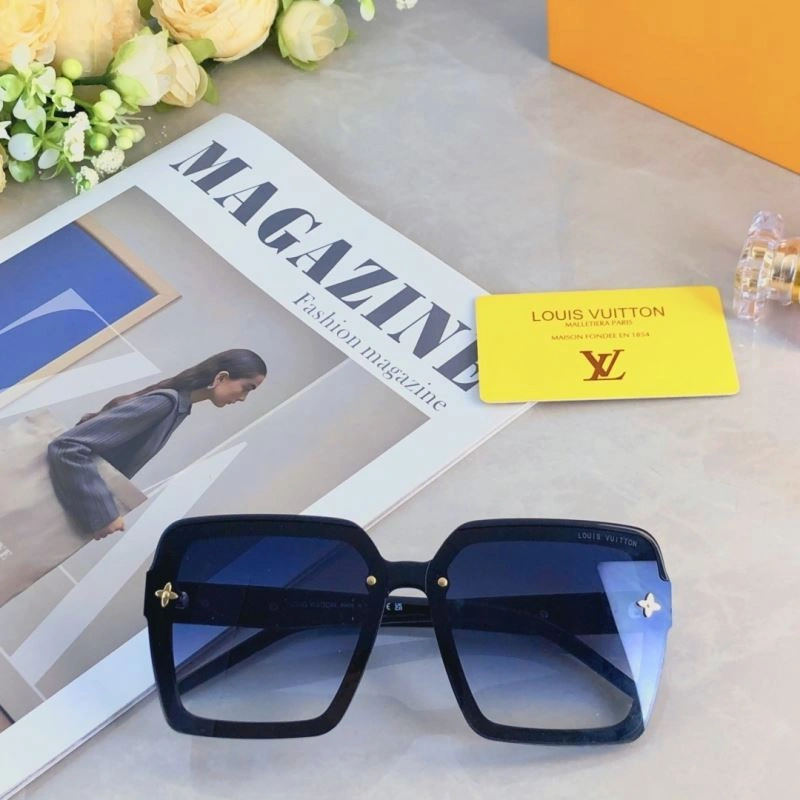 Louis Vuitton Sunglasses Chic 280528