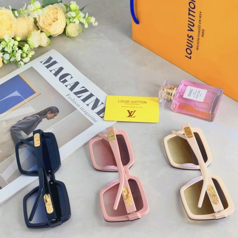 Louis Vuitton Sunglasses Chic 280528