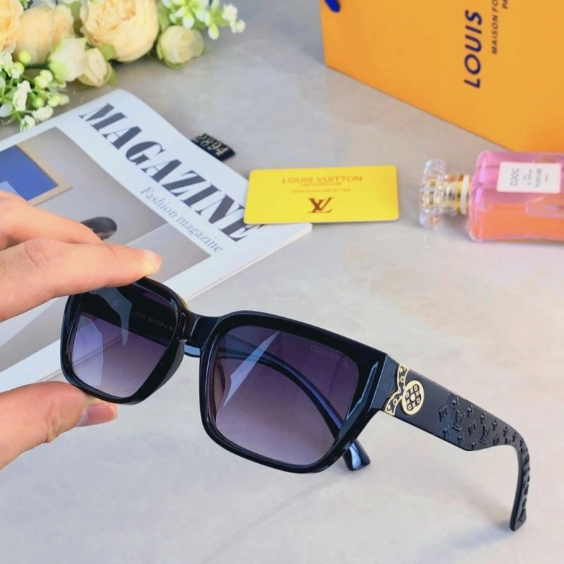 Louis Vuitton Sunglasses Trendy 280517