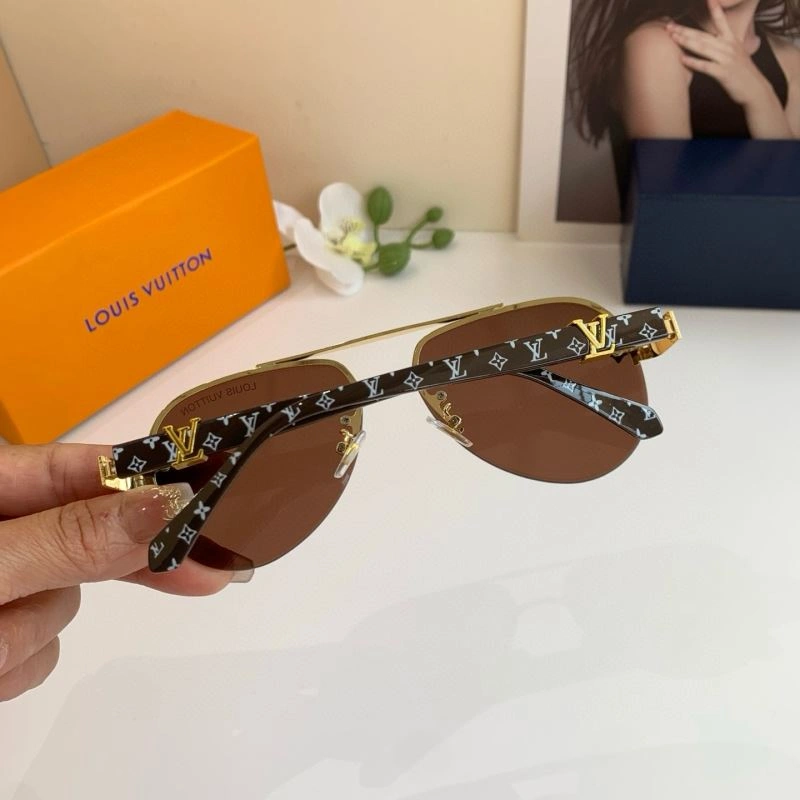 WellDesigned Louis Vuitton Sunglasses 280490