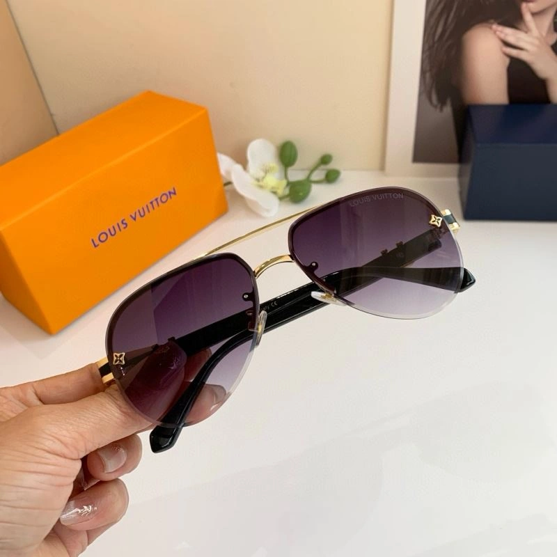 Louis Vuitton Sunglasses UrbanChic 280498