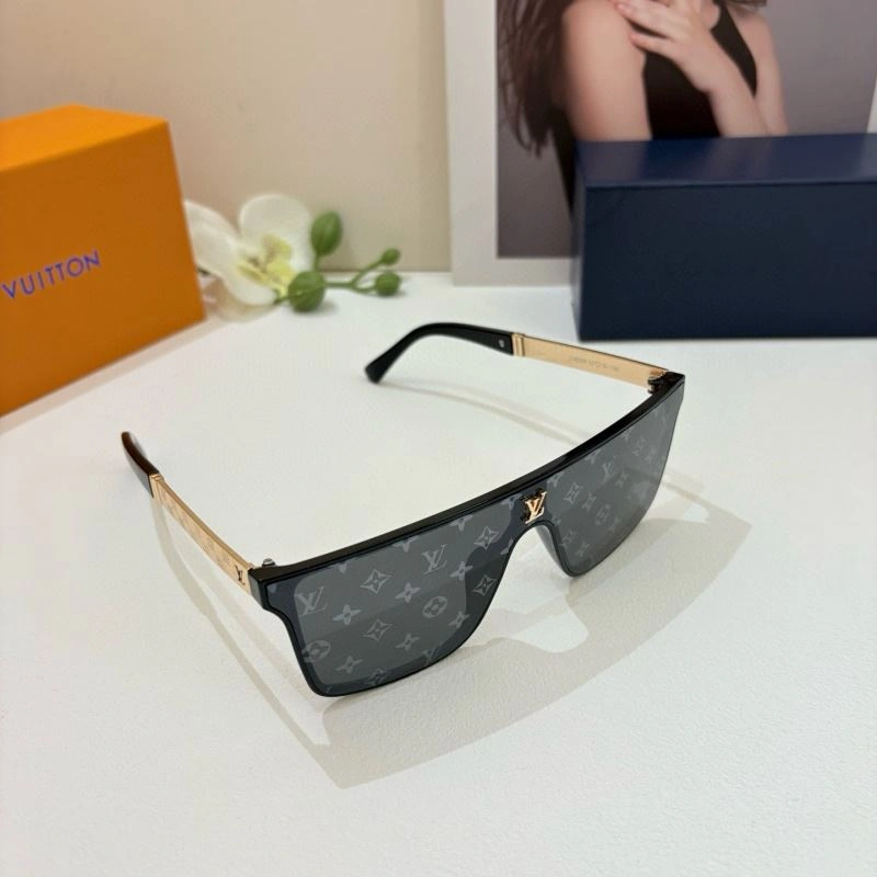 Thermal Louis Vuitton Sunglasses 280499