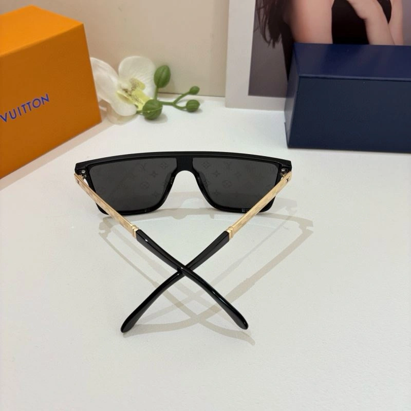 Thermal Louis Vuitton Sunglasses 280499