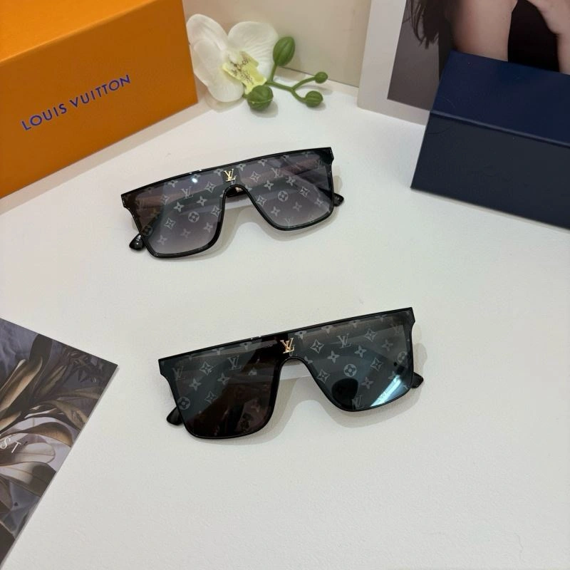 Thermal Louis Vuitton Sunglasses 280499