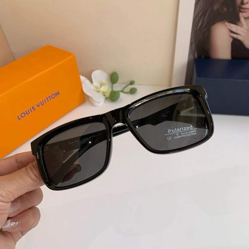 Louis Vuitton Sunglasses Contemporary 280502