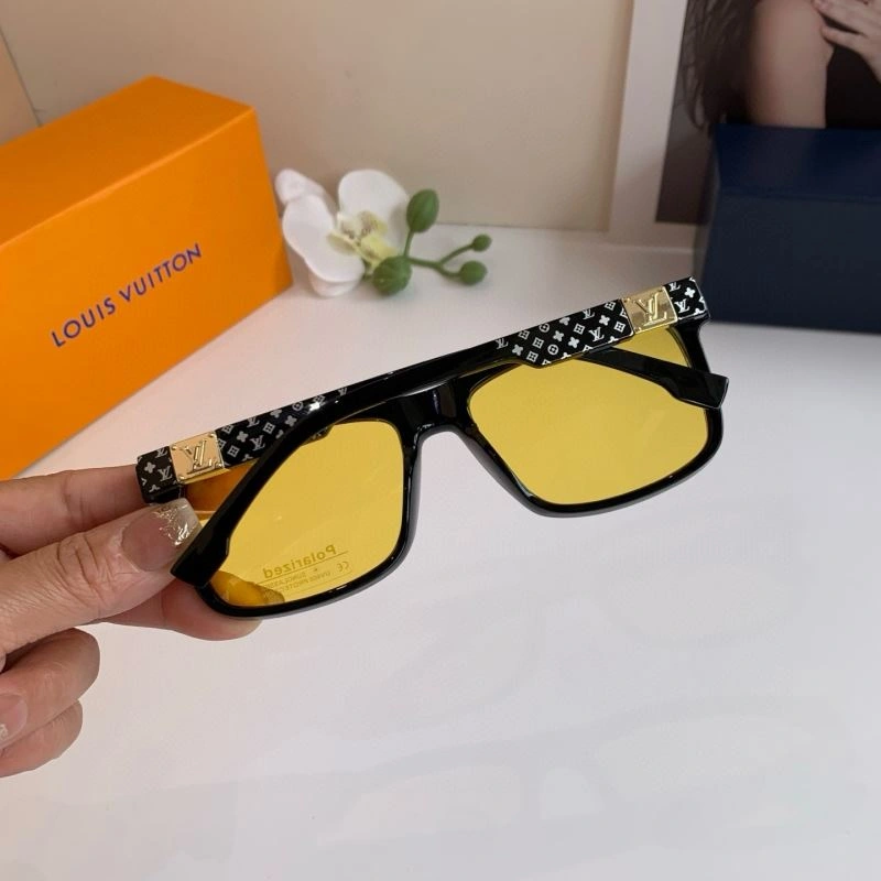 Louis Vuitton Sunglasses UrbanChic 280497