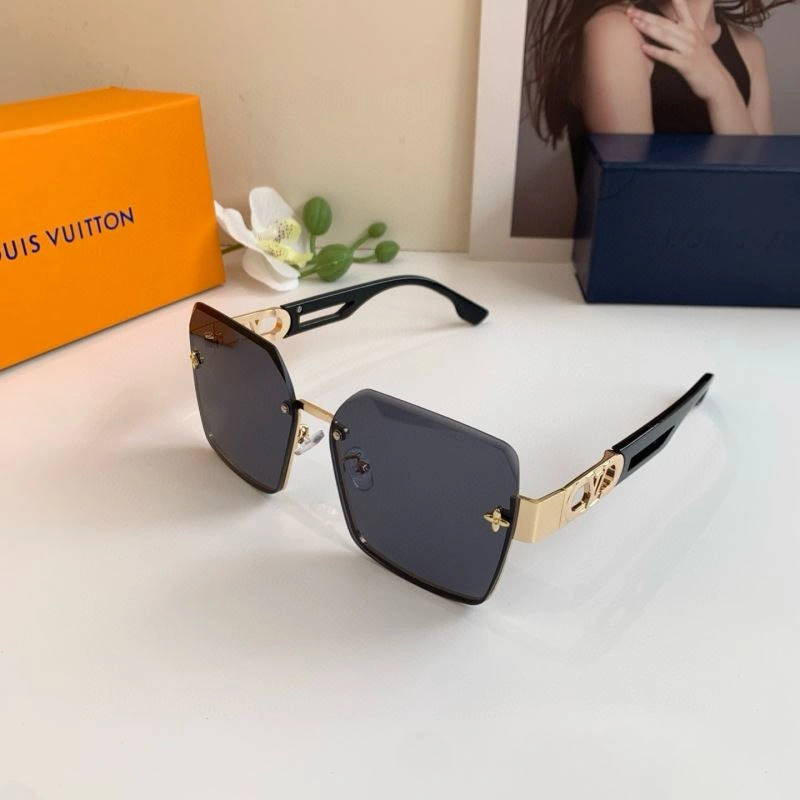 Louis Vuitton Sunglasses Elegant 280489