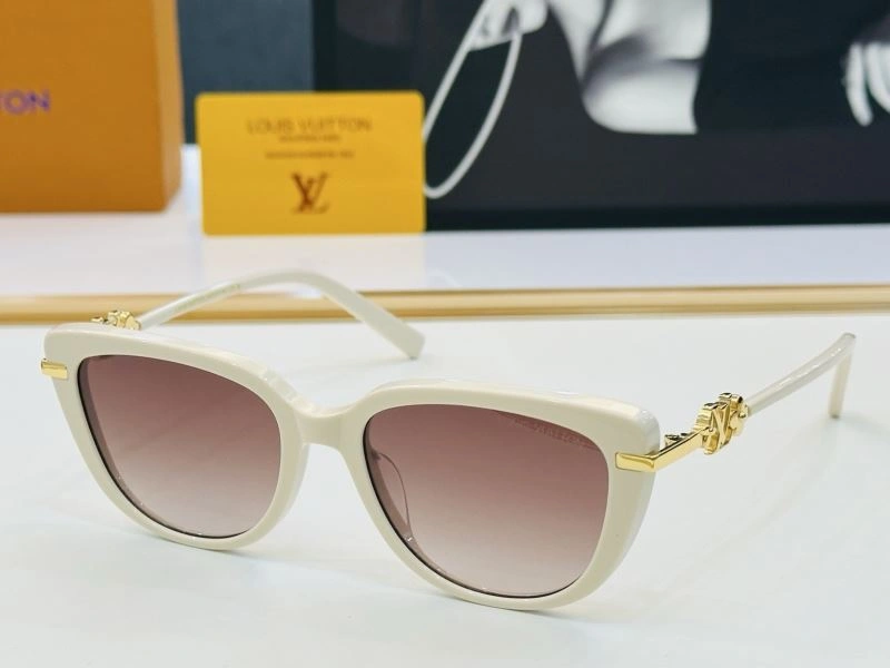 Louis Vuitton Sunglasses Sophisticated 280501