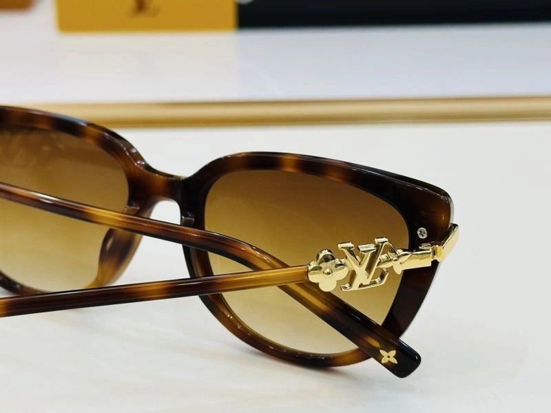 Louis Vuitton Sunglasses Sophisticated 280501