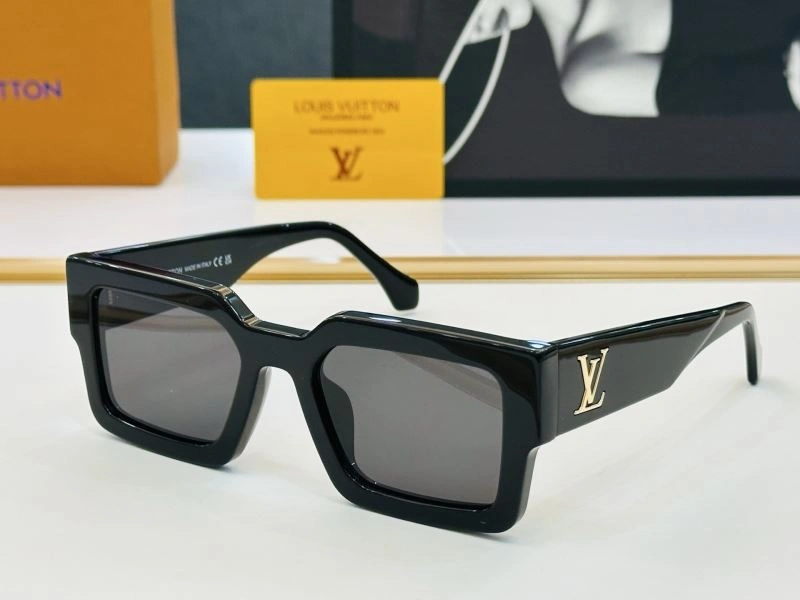 Louis Vuitton Sunglasses Trendsetting 280504
