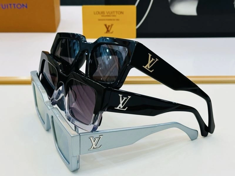 Louis Vuitton Sunglasses Trendsetting 280504