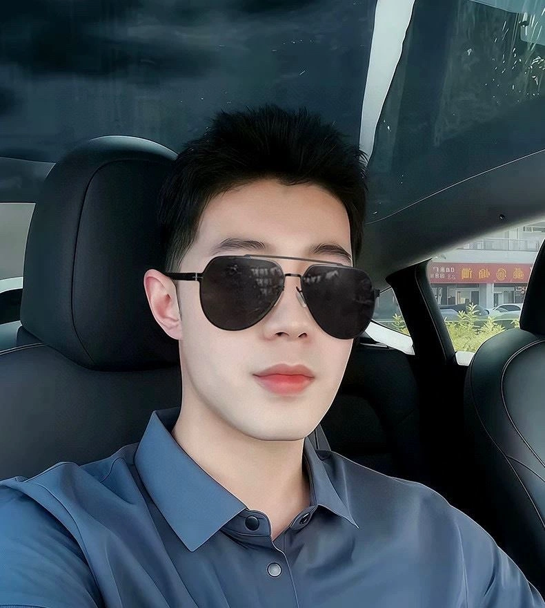 Upgraded Louis Vuitton Sunglasses 280484