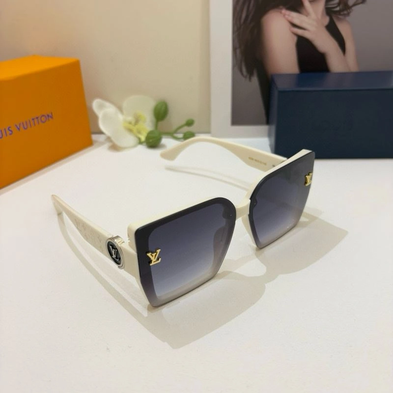 Tailored Louis Vuitton Sunglasses 280487