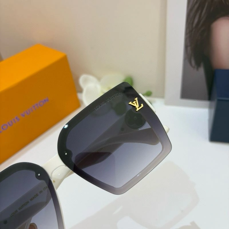 Tailored Louis Vuitton Sunglasses 280487