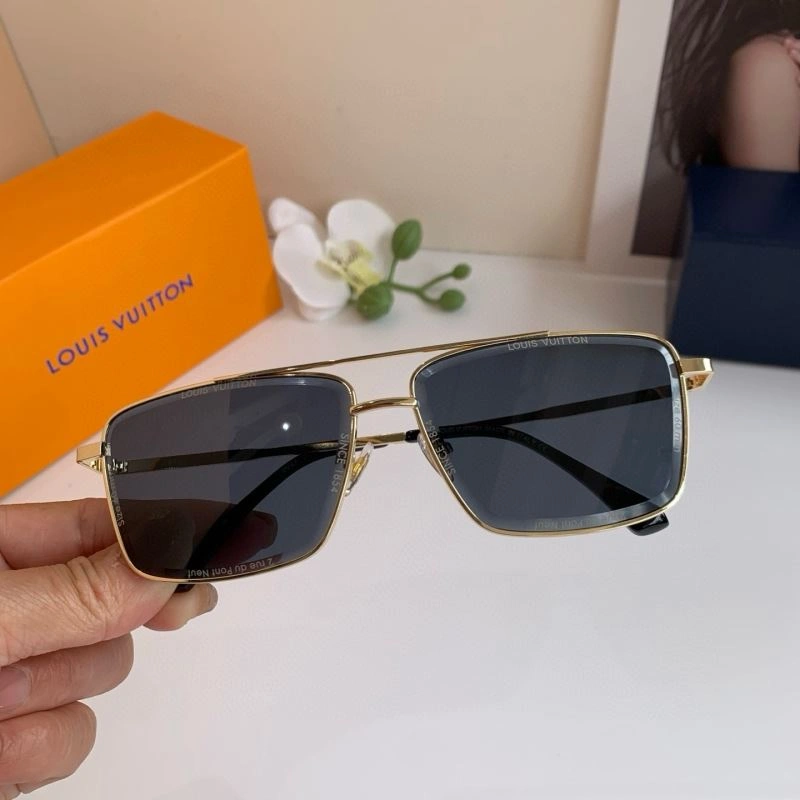 FreshLook Louis Vuitton Sunglasses 280485