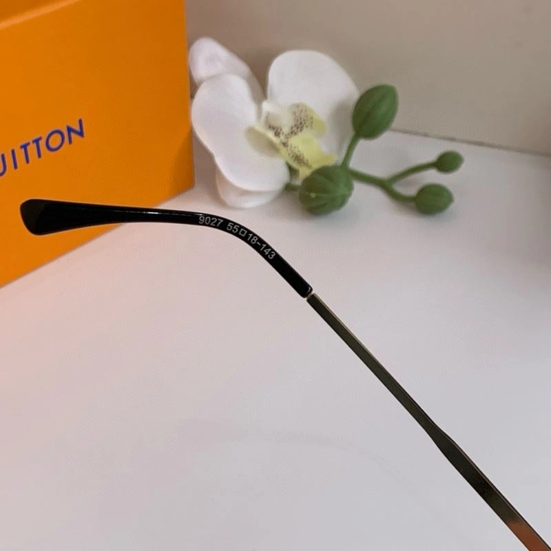 FreshLook Louis Vuitton Sunglasses 280485