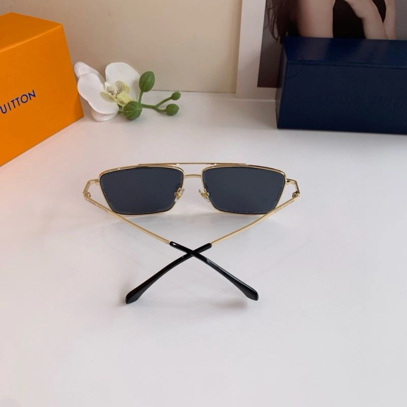 FreshLook Louis Vuitton Sunglasses 280485