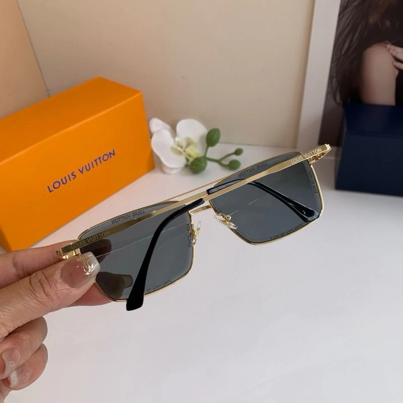 Chic Louis Vuitton Sunglasses 280479