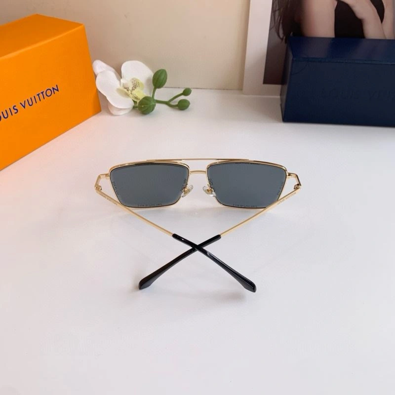 Chic Louis Vuitton Sunglasses 280479