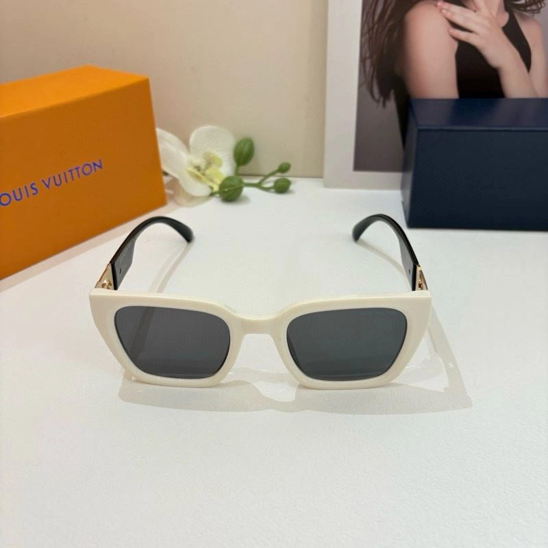 Louis Vuitton Sunglasses Modern 280478