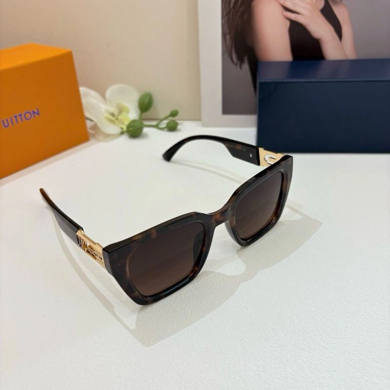 SmartChoice Louis Vuitton Sunglasses 280476