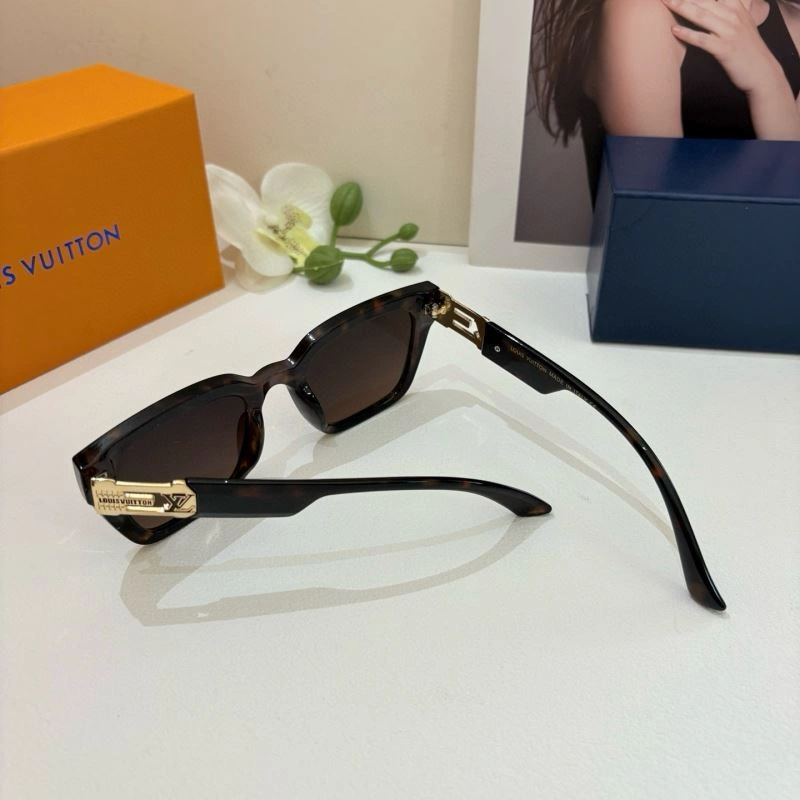 SmartChoice Louis Vuitton Sunglasses 280476