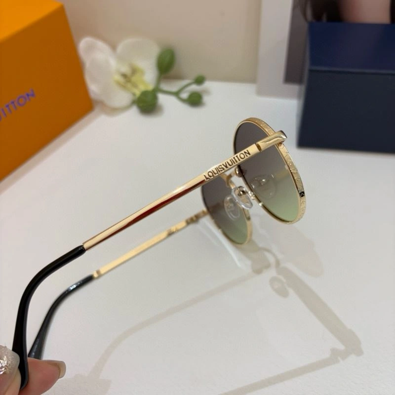 Louis Vuitton Sunglasses Lightweight 280493