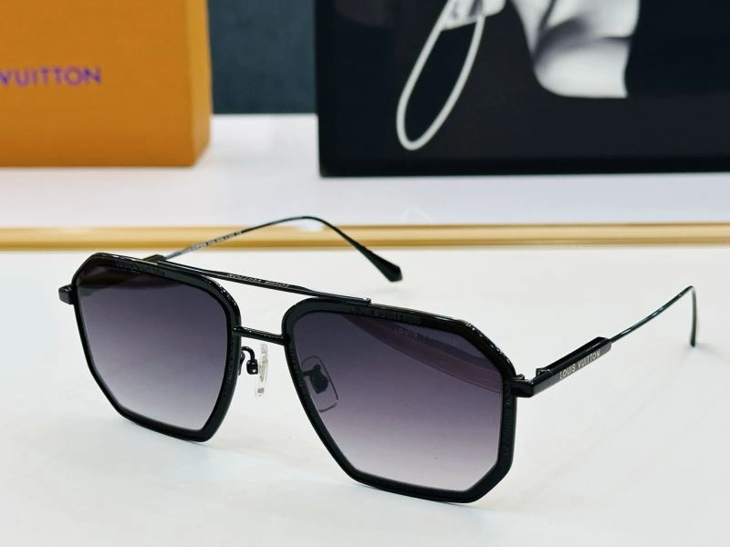 Lightweight Louis Vuitton Sunglasses 280477