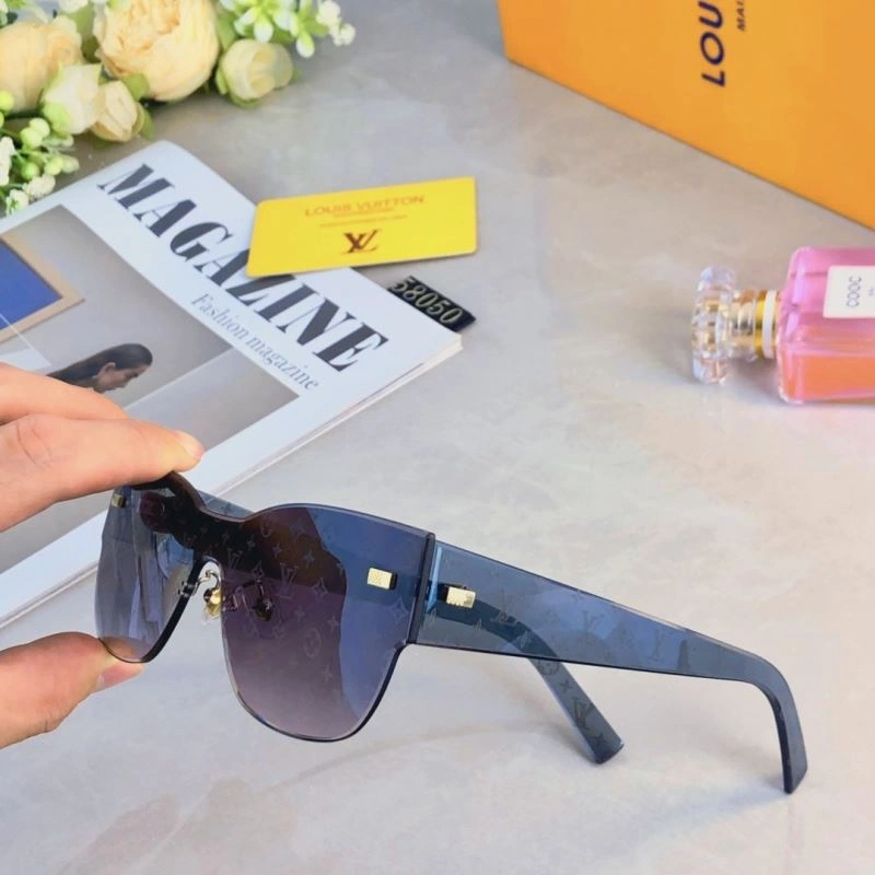 Louis Vuitton Sunglasses SportInspired 280470