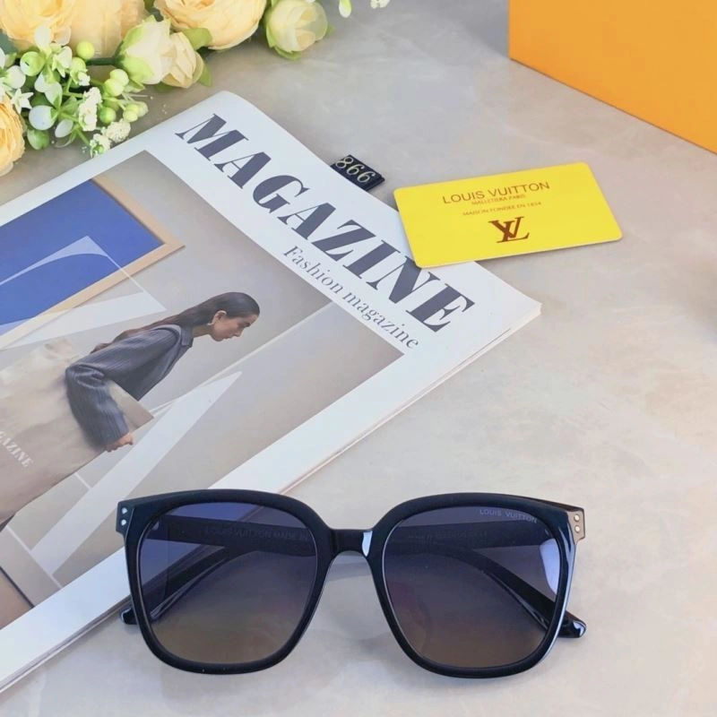 Louis Vuitton Sunglasses Youthful 280472