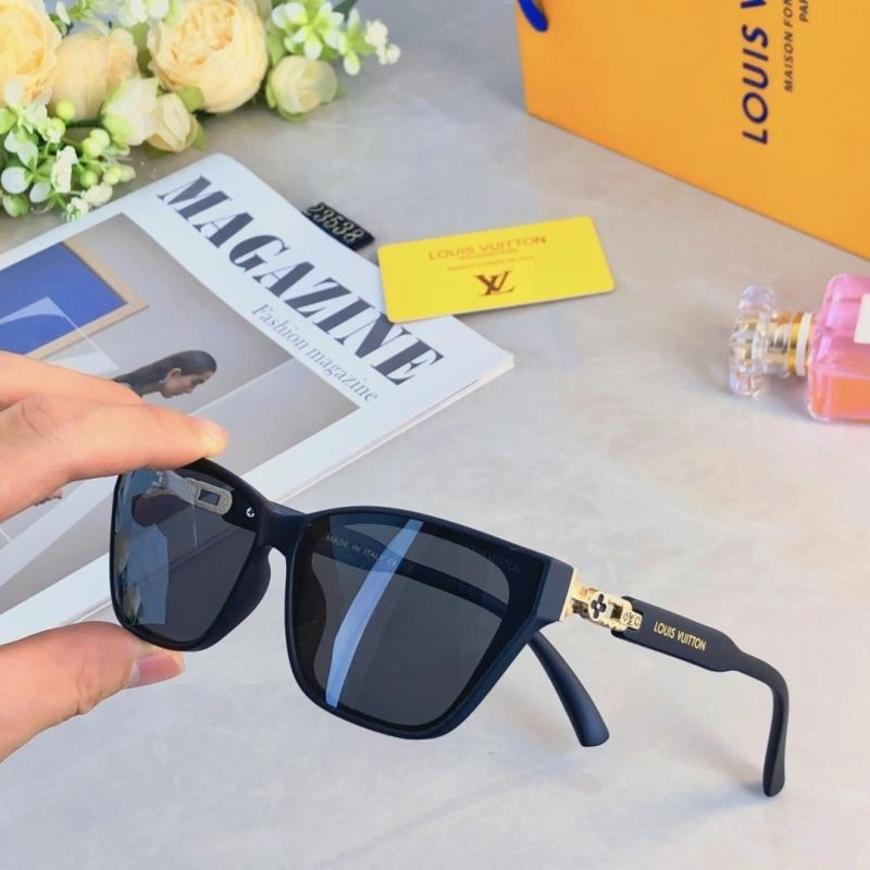 Louis Vuitton Sunglasses EasyMatch 280463